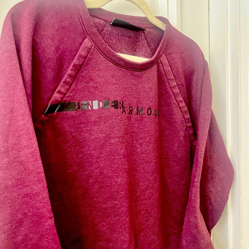 Under Armour sweatshirt, maroon, long sleeve